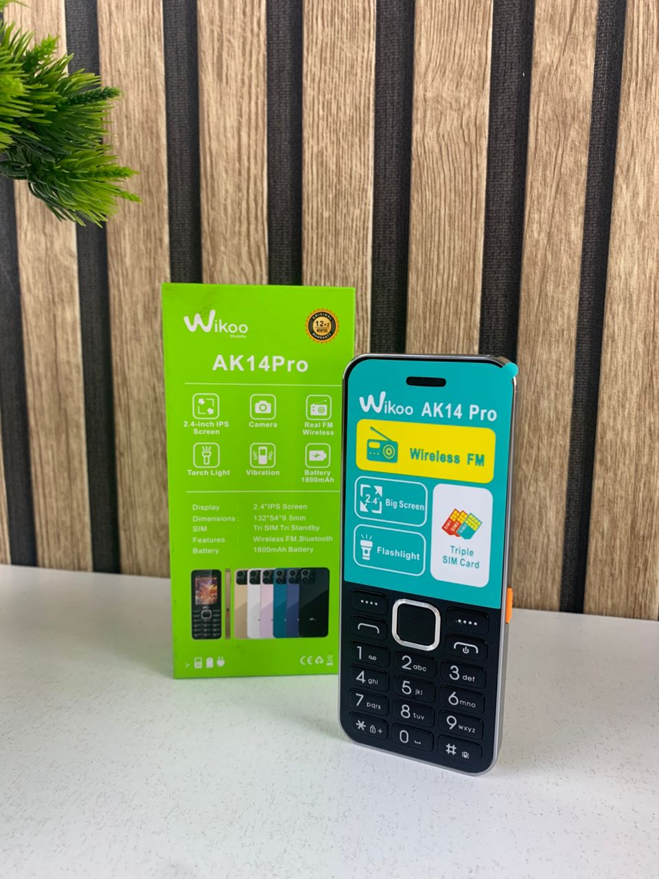 Téléphone Portable Wikoo AK14 Pro – Triple SIM avec Lampe Torche
